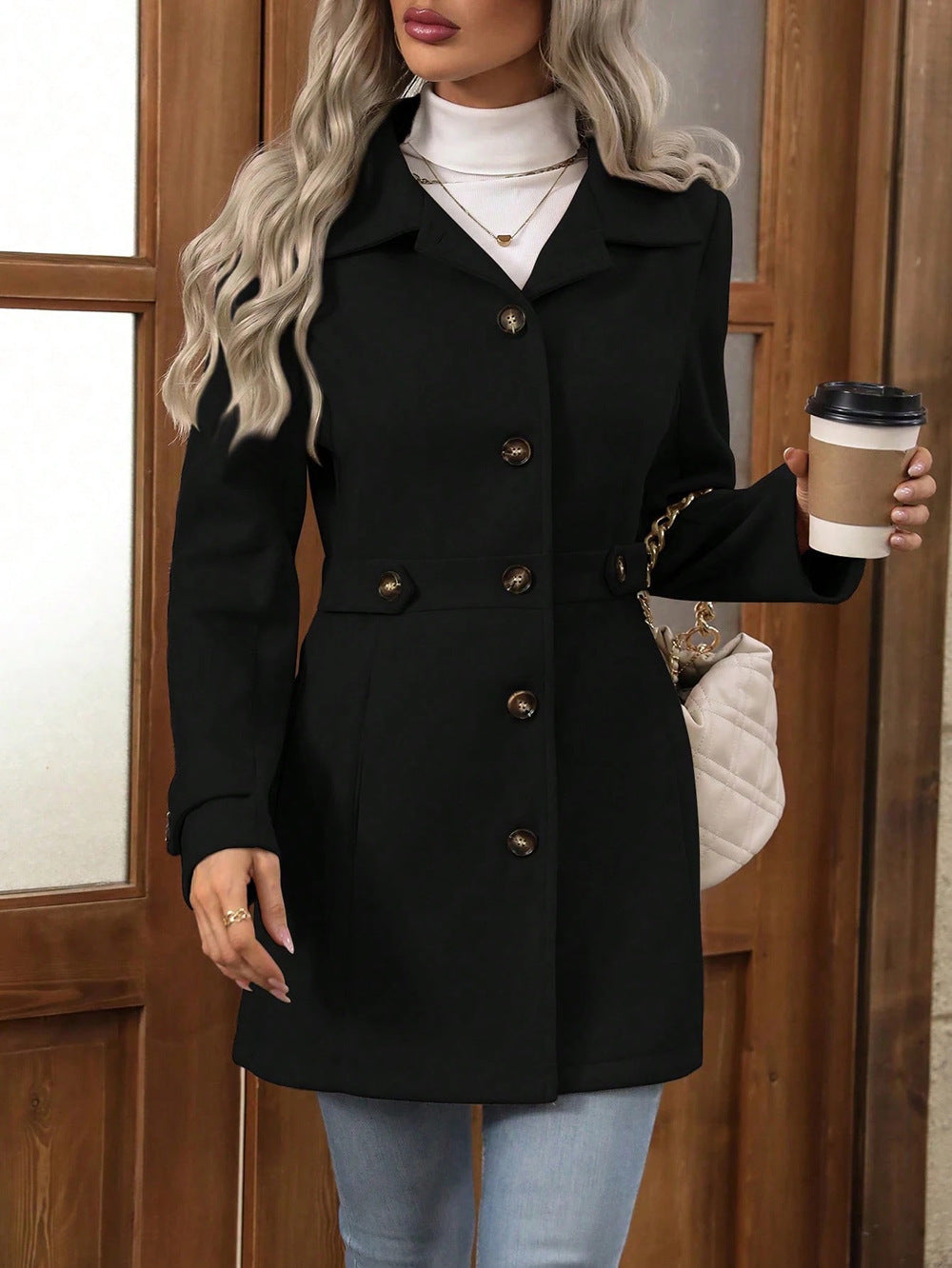 Women's Elegant and Tailored Transitional Jacket with Pockets