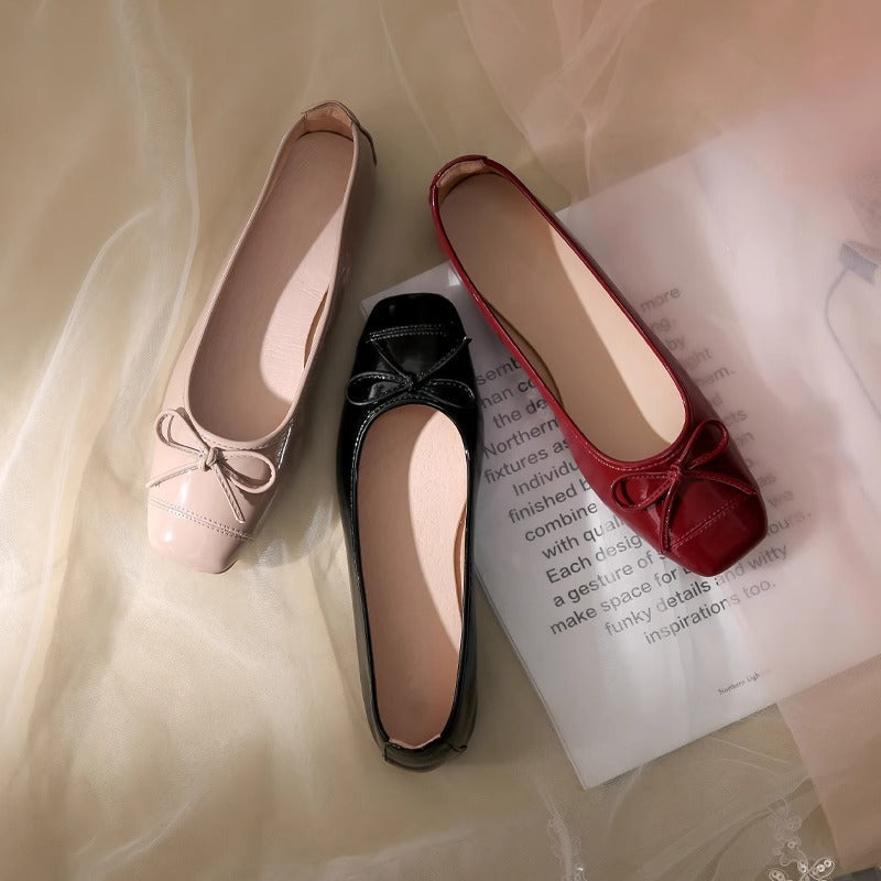 Women's Ballet Flats with Elegant Bow Design and Comfortable Footbed