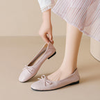 Women's Ballet Flats with Decorative Bow Design and Comfortable Sole