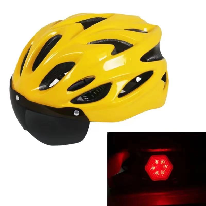 Bicycle Helmet with Integrated Sun Visor and Optimal Ventilation