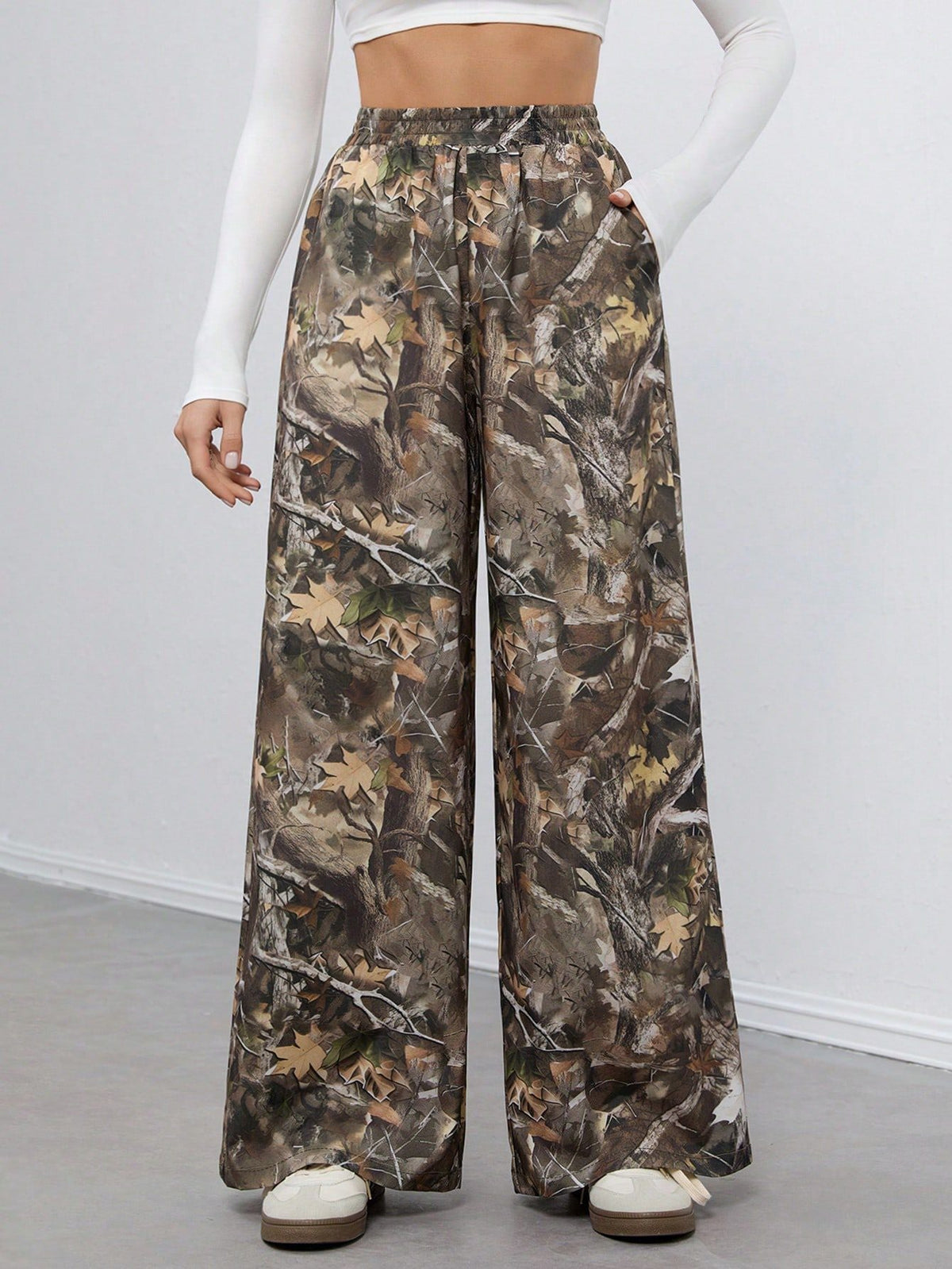 Women's Casual Palazzo Pants in Modern Camouflage