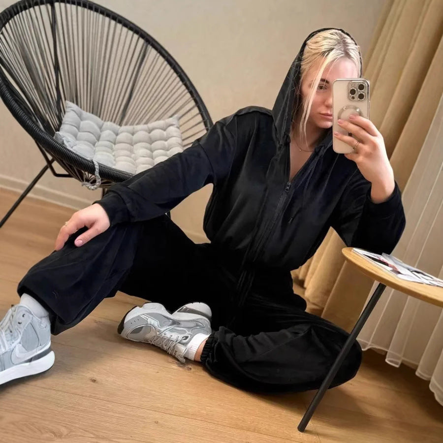 Women's Luxurious Velour Leisure Set