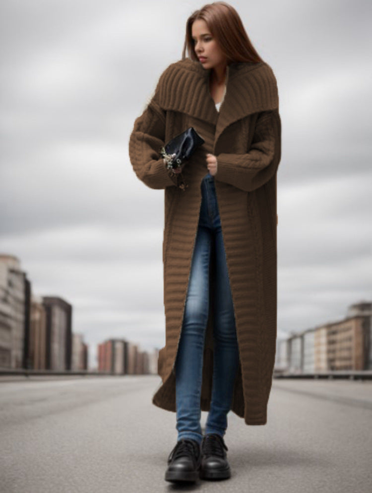 Women's Large Knit Coat with Voluminous Sleeves and Modern Cut