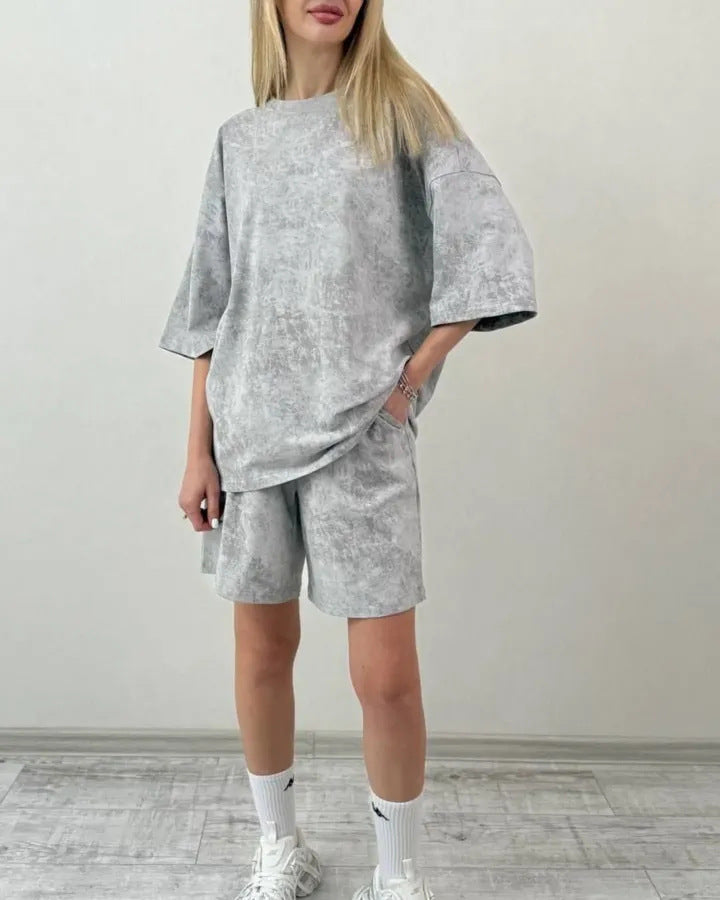 Women's Elegant Casual Set with Loose T-Shirt and Shorts