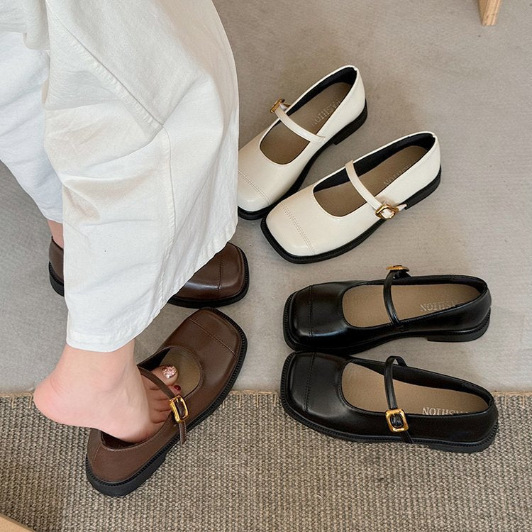 Women's Ballet Flats with Buckle Detail