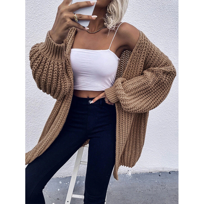 Women's Chunky Knit Cardigan with Wide Sleeves and Casual Look