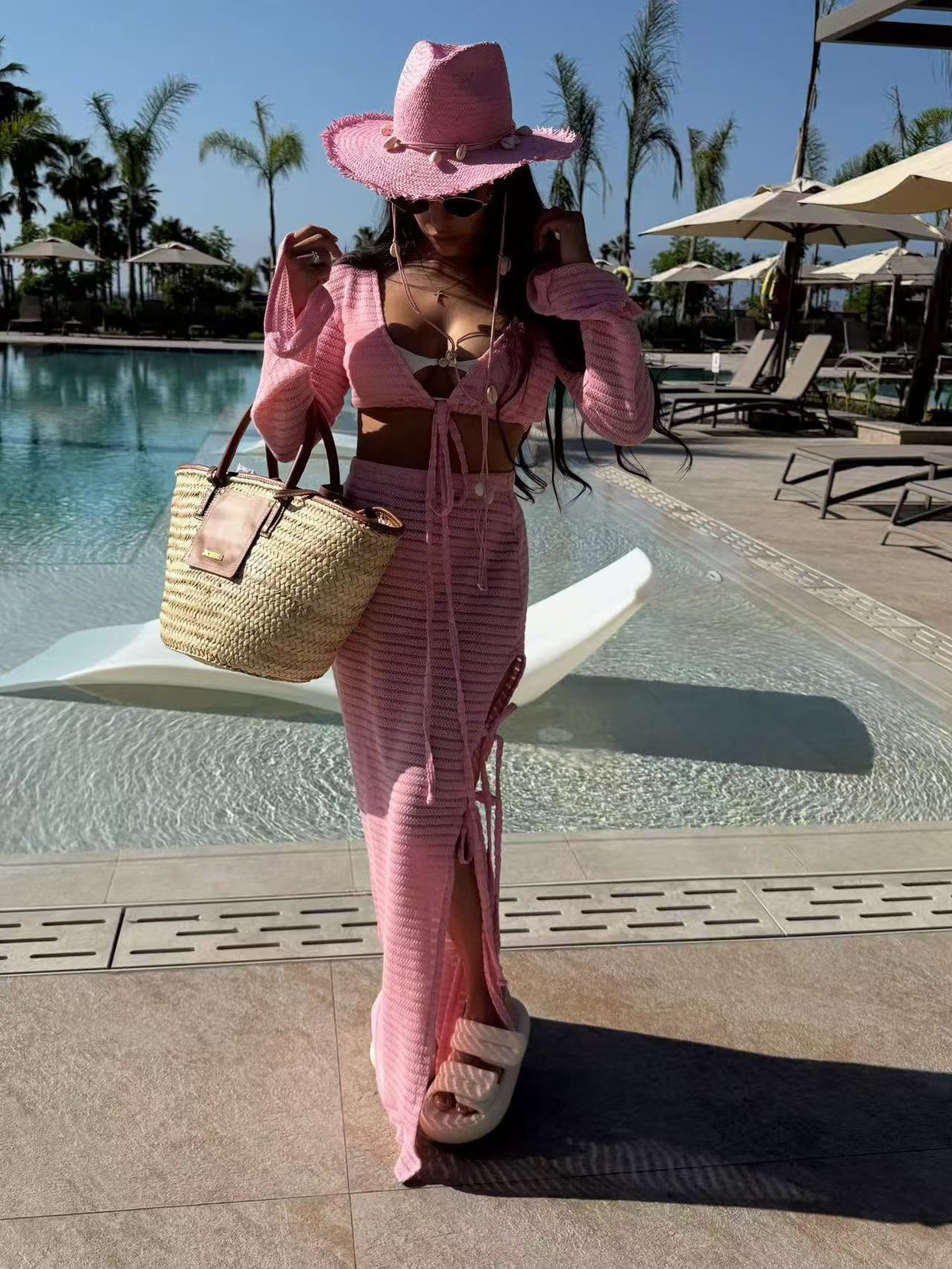 Women's Charming Beach-Ready Outfit with Cropped Top and Maxi Skirt