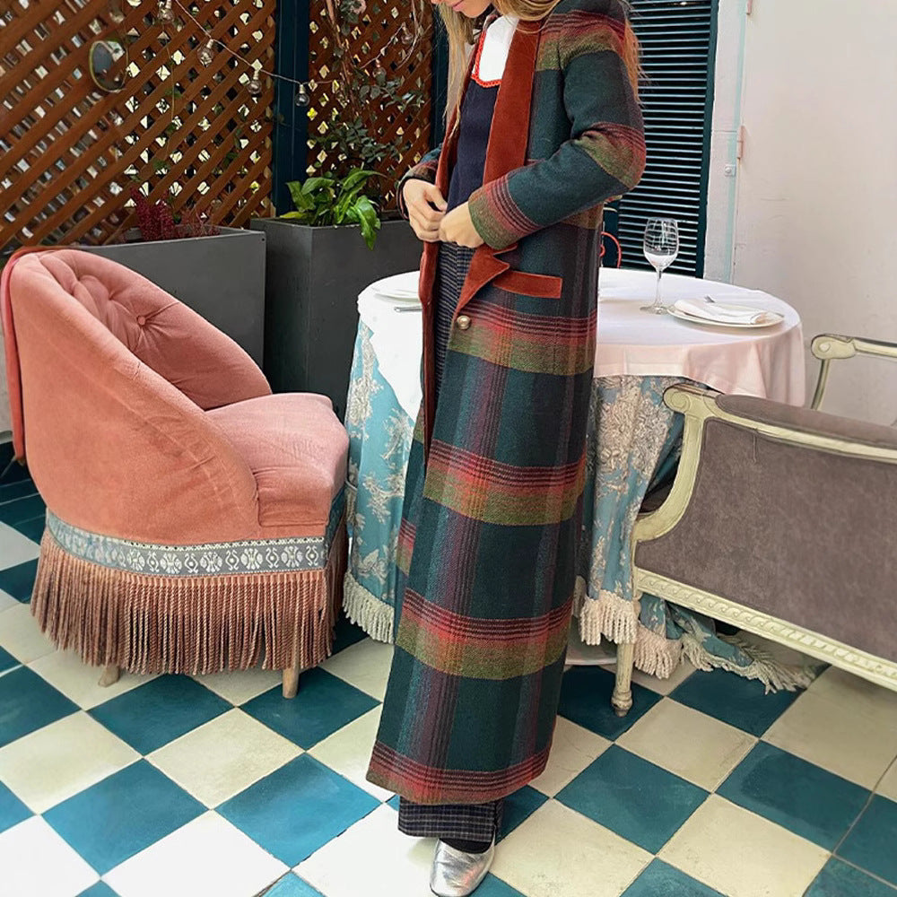 Women's Plaid Coat with Fashionable Lapel and Detachable Collar