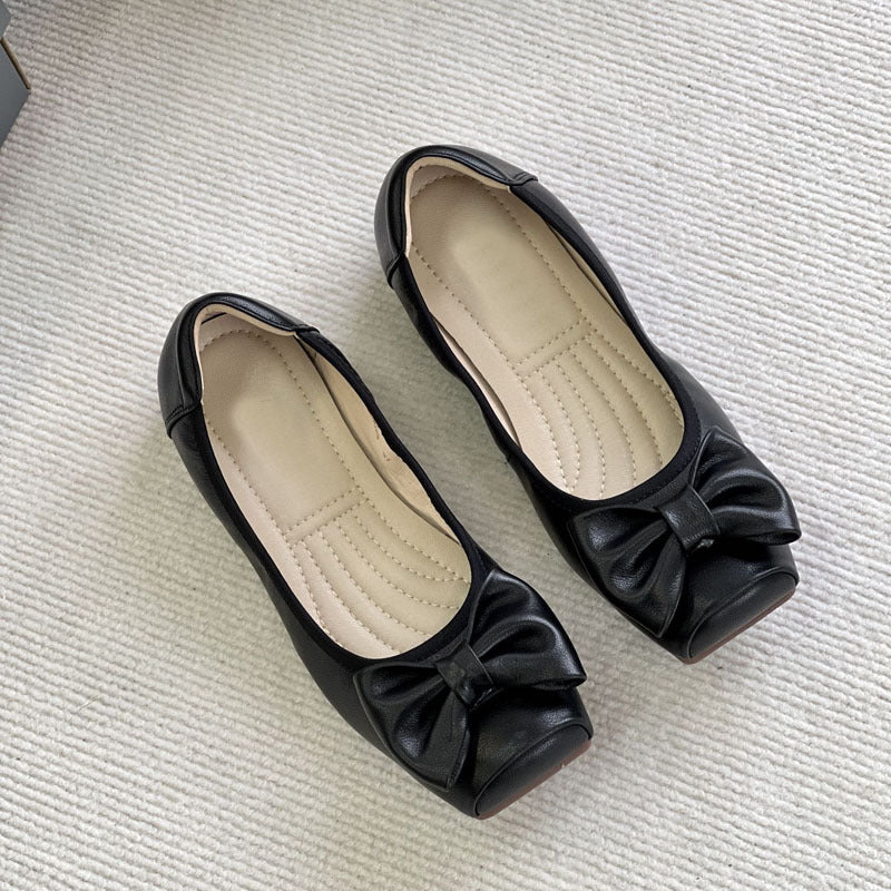 Women's Ballet Flats with Bow Accent