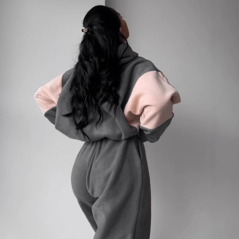 Women's Cozy Hoodie Set with Contrast Sleeves and High-Waist Joggers