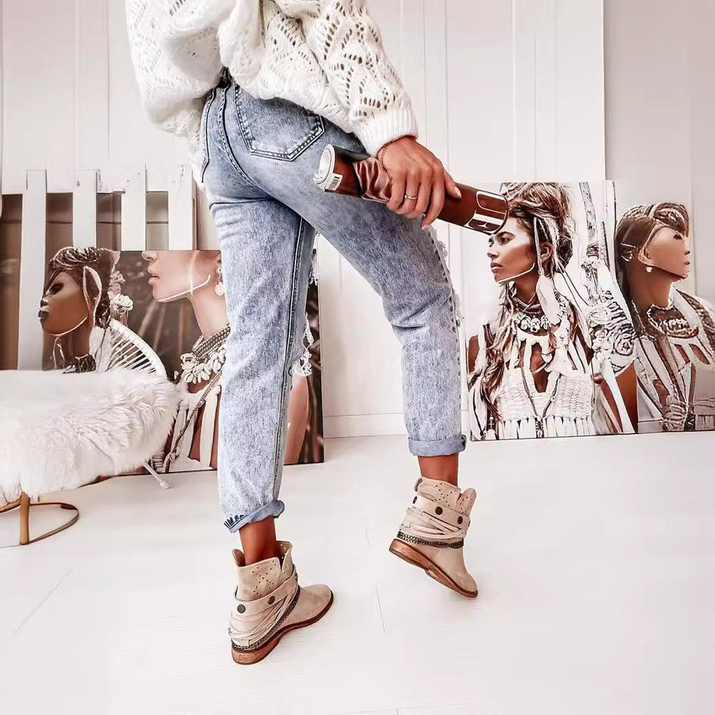 Women's Destroyed Boyfriend Jeans in Casual Vintage Style with High Waist