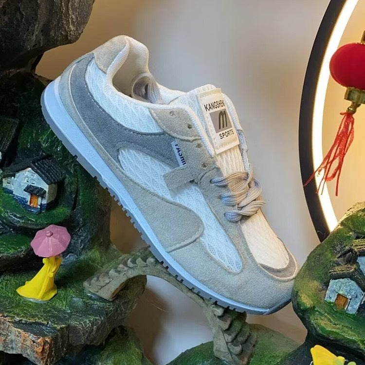 Women's Breathable Sneakers with Flexible Upper and Non-Slip Sole