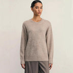 Women's Comfortable and Elegant Knit Sweater with Dropped Shoulders and Ribbed Cuffs