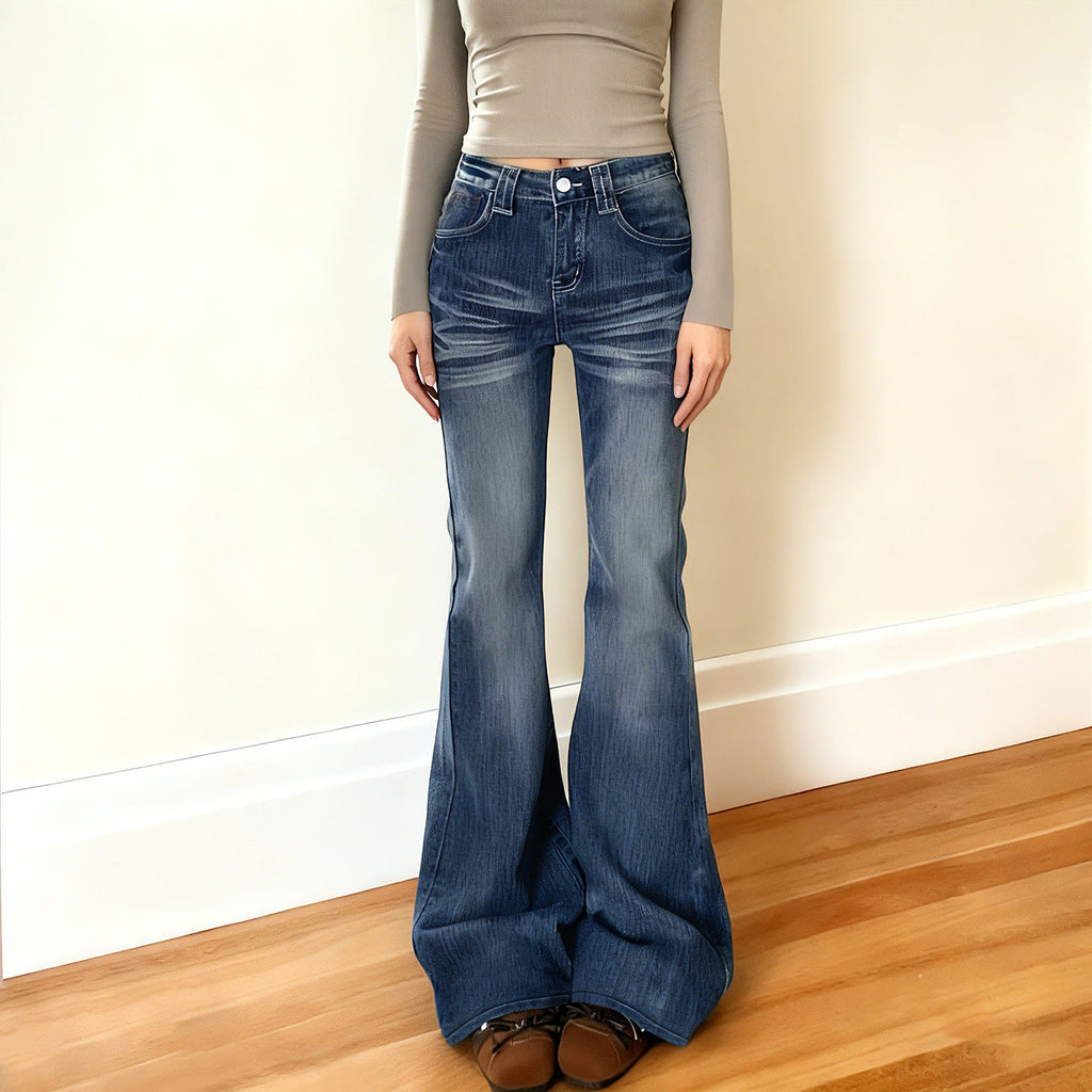 Women's Flared Jeans in Casual Vintage Style with High Waist and Stylish Washes