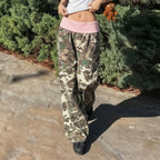 Women's Comfortable Cargo Pants with Elastic Waistband and Camouflage Pattern