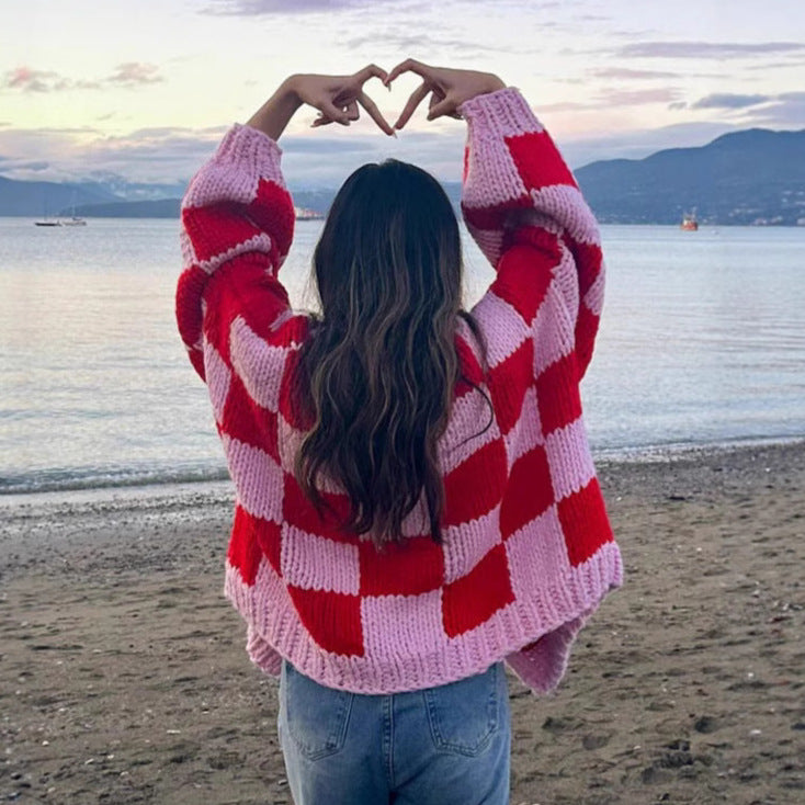 Women's Chunky Knit Cardigan in Modern Plaid