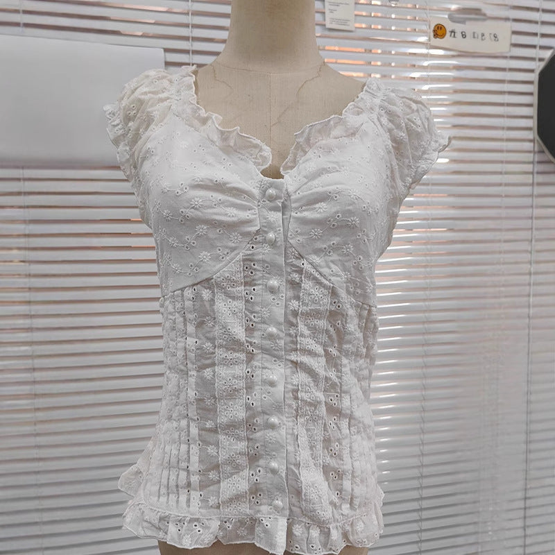 Women's Blouse with Romantic Ruffle Design and Decorative Buttons