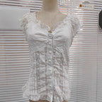 Women's Blouse with Romantic Ruffle Design and Decorative Buttons