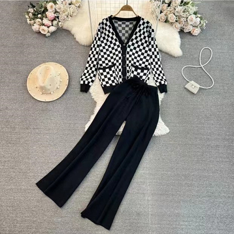 Women's Casual Plaid Leisure Suit with Wide-Leg Trousers