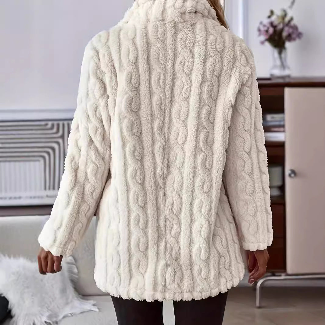 Women's Fluffy and Elegant Teddy Coat with Intricate Texture
