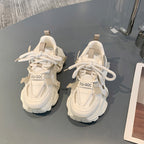 Women's Breathable Sneakers with Innovative Lacing System