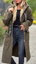 Women's Fashionable Oversized Fleece Coat with Practical Pockets and Hood