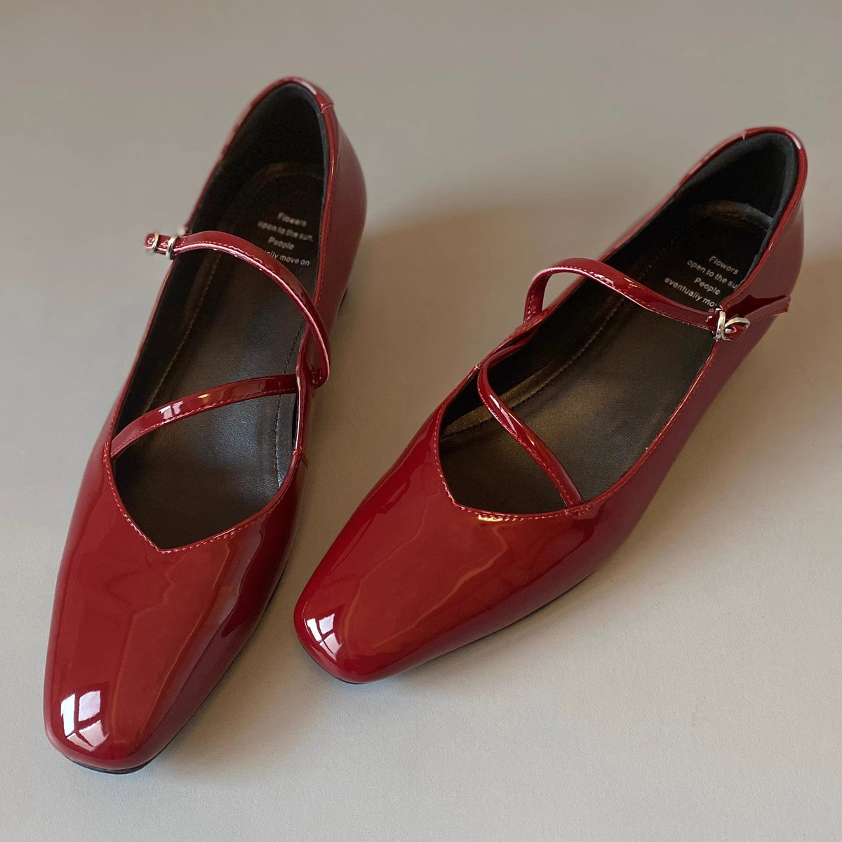 Women's Ballet Flats with Elegant Cross-Strap and High-Gloss Finish