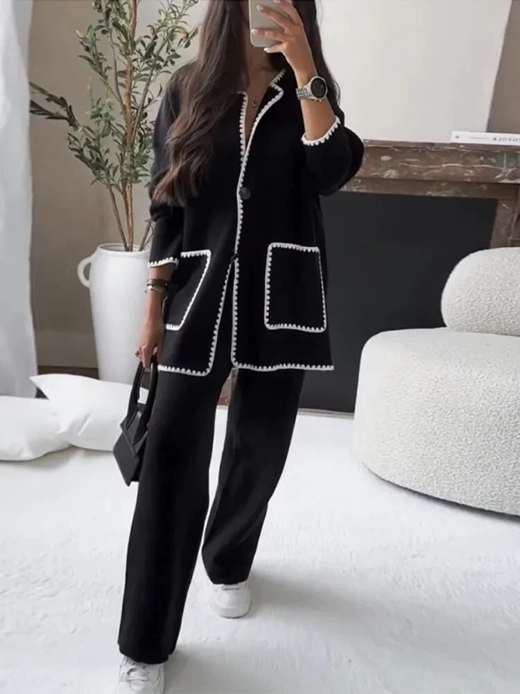 Women's Elegant Knit Blazer Set with Contrasting Details