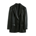 Elegant and Refined Women's Blazer