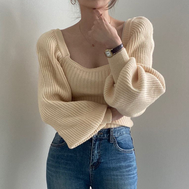 Women's Cropped Sweater with Voluminous Sleeves and Ribbed Texture