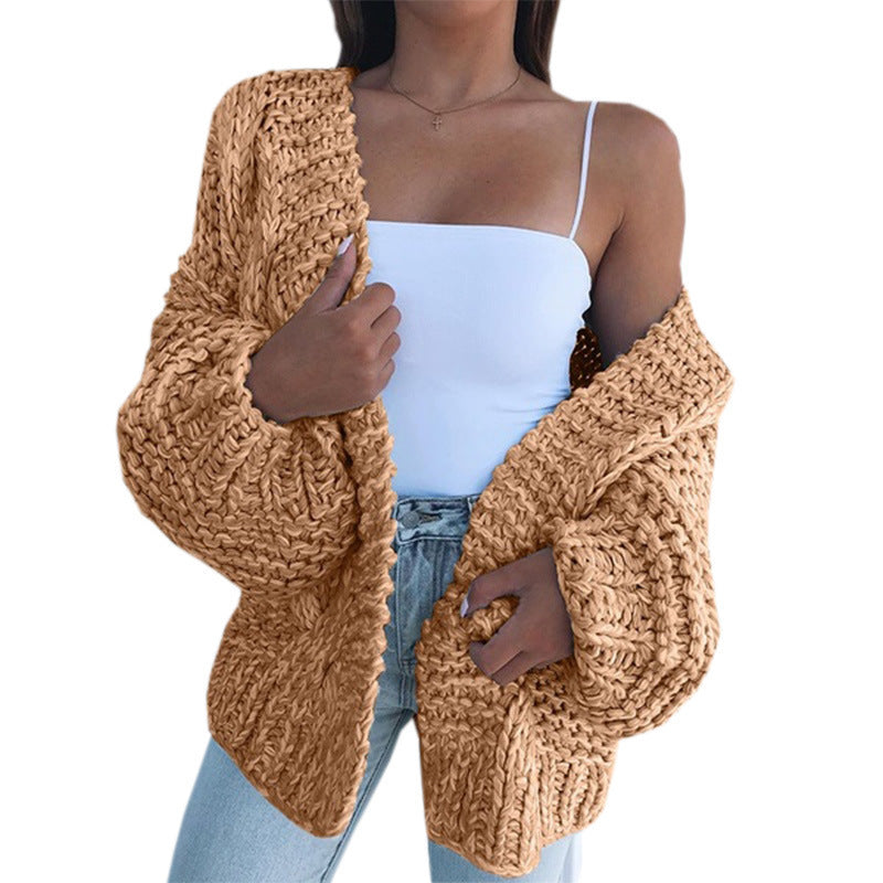 Women's Chunky Knit Cardigan with Casual Cut and Deep Pockets