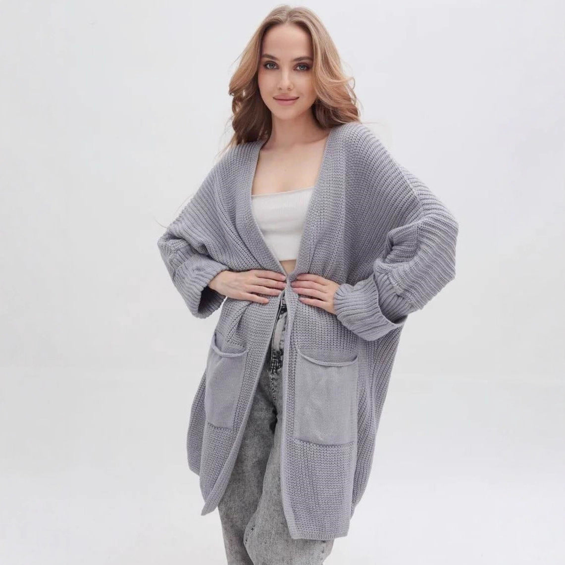 Women's Chunky Knit Cardigan with Spacious Pockets and Casual Fit