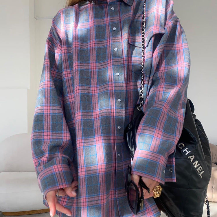 Women's Long-Sleeve Shirt in Casual Plaid