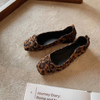 Women's Ballet Flats with Decorative Bow Detail