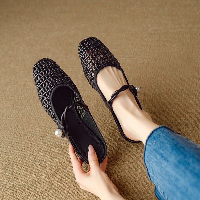Women's Ballet Flats with Elegant Mesh Design and Stylish Strap