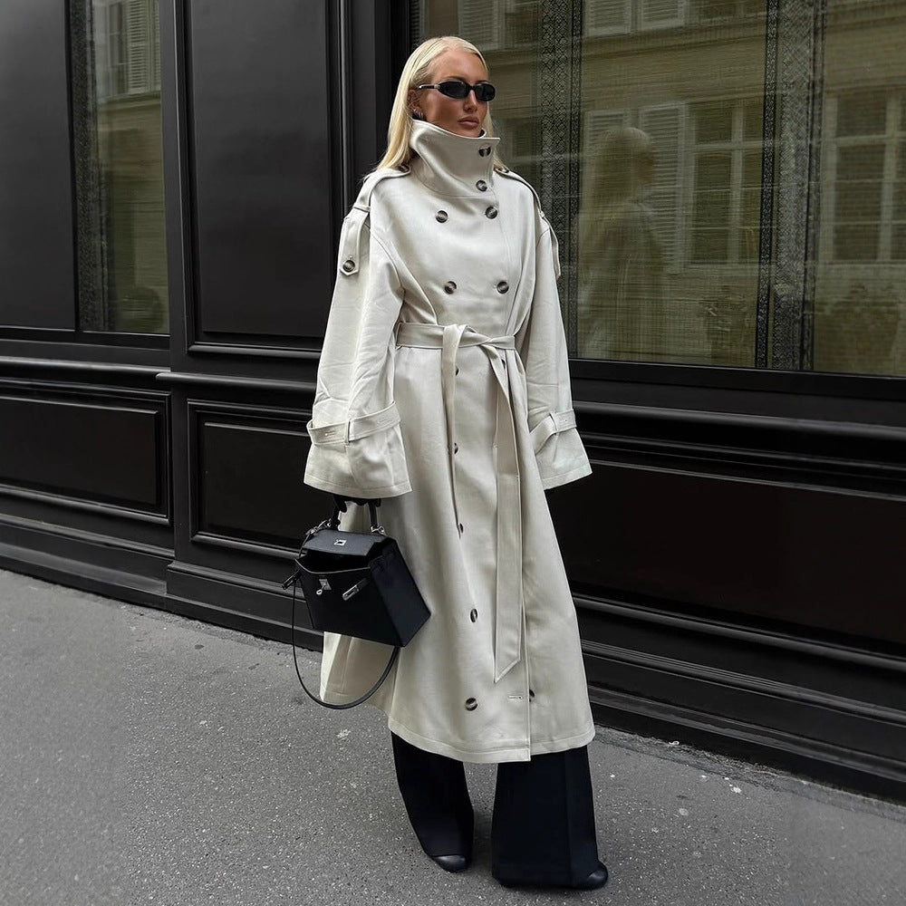 Elegant Coat with High Collar and Adjustable Belt