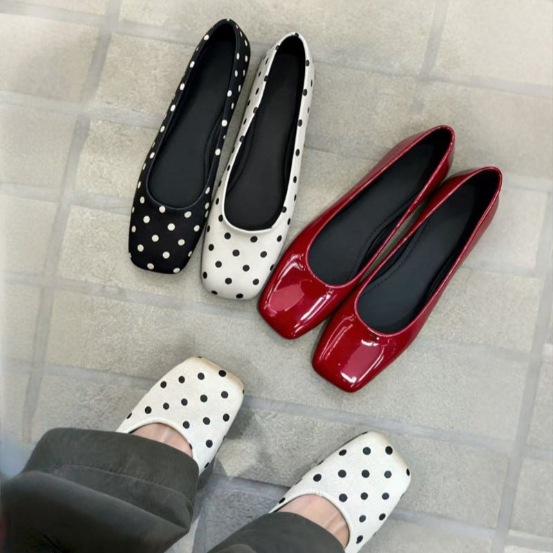 Women's Ballet Flats with Elegant Polka Dot Design and Comfortable Footbed