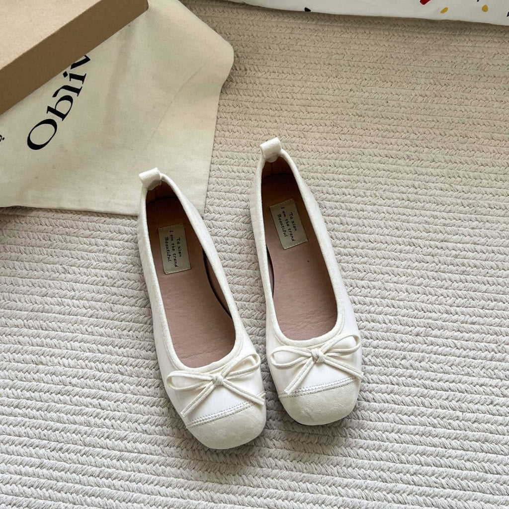 Women's Ballet Flats with Elegant Bow and High-Quality Glossy Finish