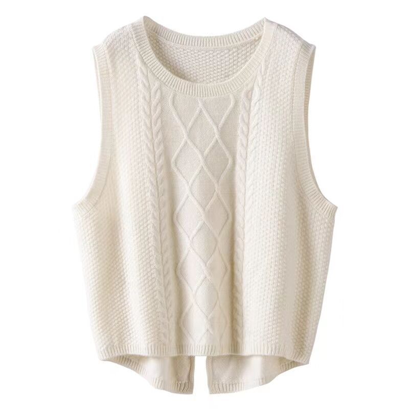 Women's Sleeveless Cable Knit Vest with Modern Details