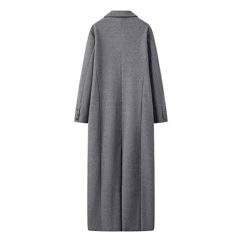 Women's Elegant Long-Sleeve Wool Coat with Double-Breasted Closure and Pockets