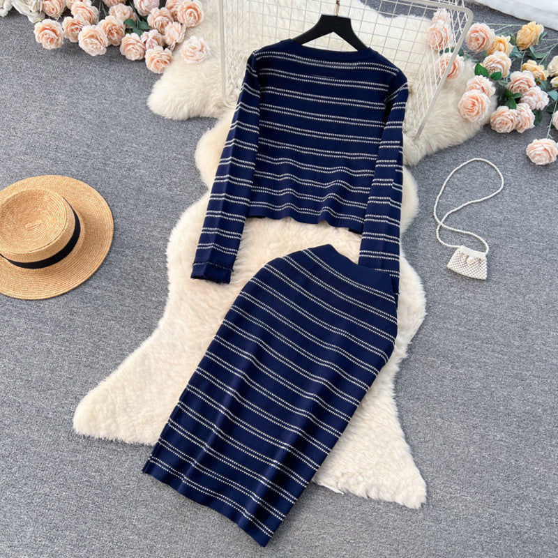 Women's Elegant Knit Suit with Zipper