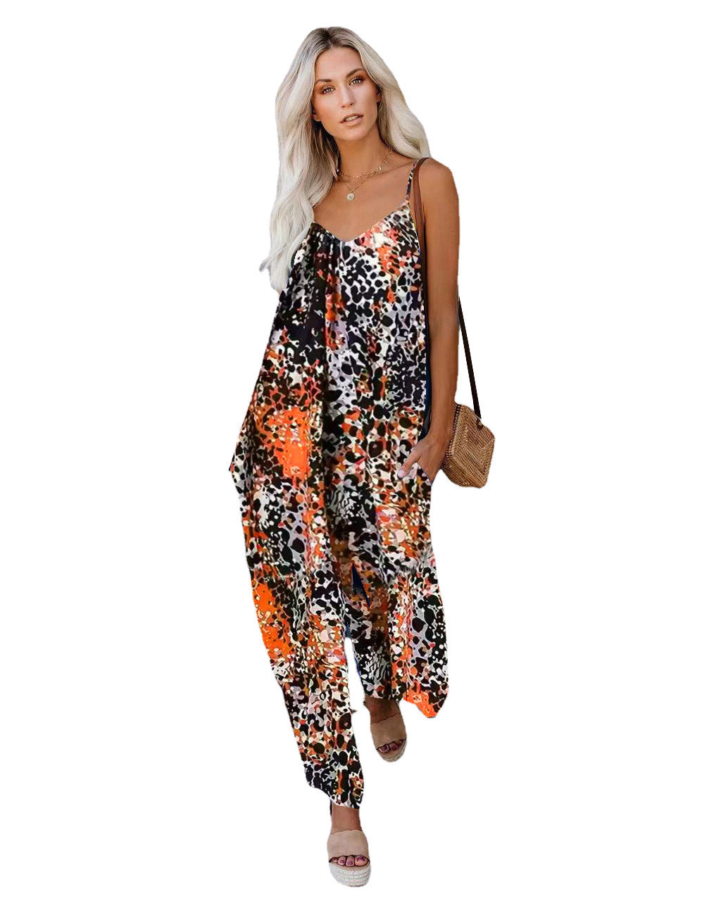 Casual Jumpsuit with Adjustable Straps and Floral Print