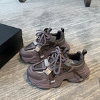 Women's Breathable Sneakers with Innovative Lacing System