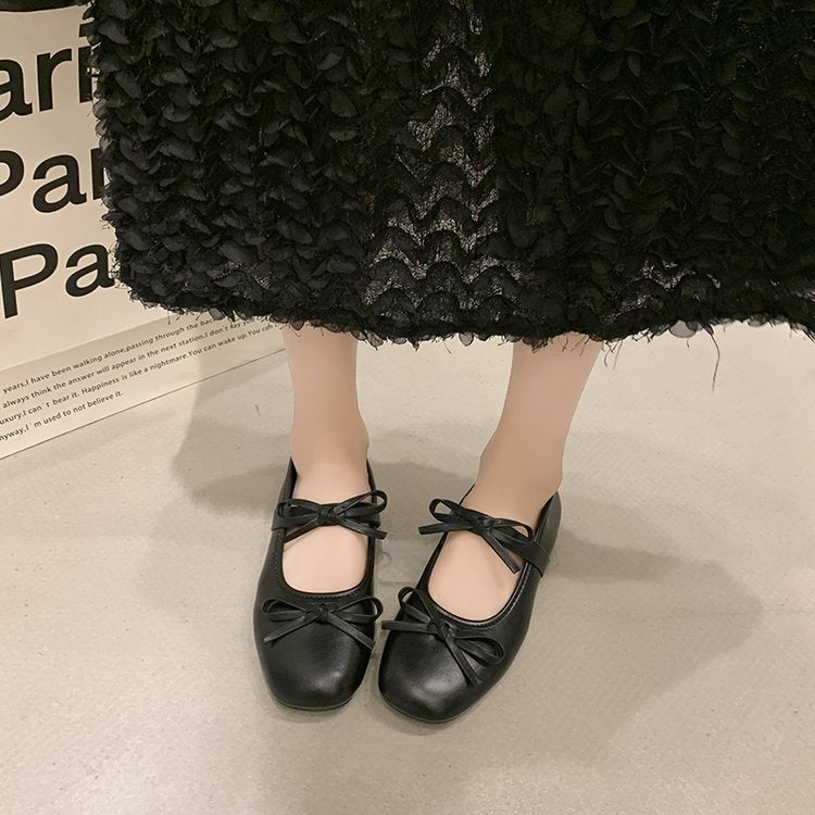 Women's Ballet Flats with Decorative Bow Detail