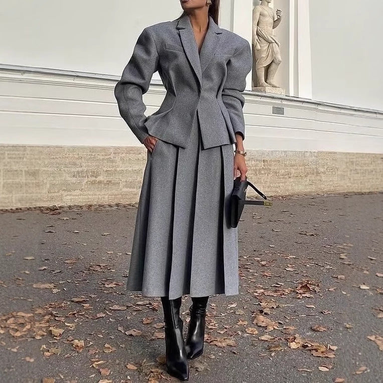 Women's Elegant Blazer and Skirt Set in High-Quality Wool Blend