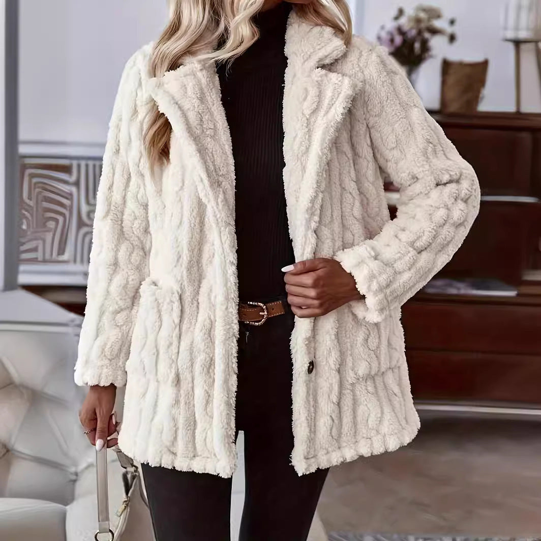 Women's Fluffy and Elegant Teddy Coat with Intricate Texture