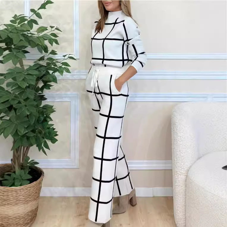 Women's Elegant Knit Loungewear Set with Graphic Pattern