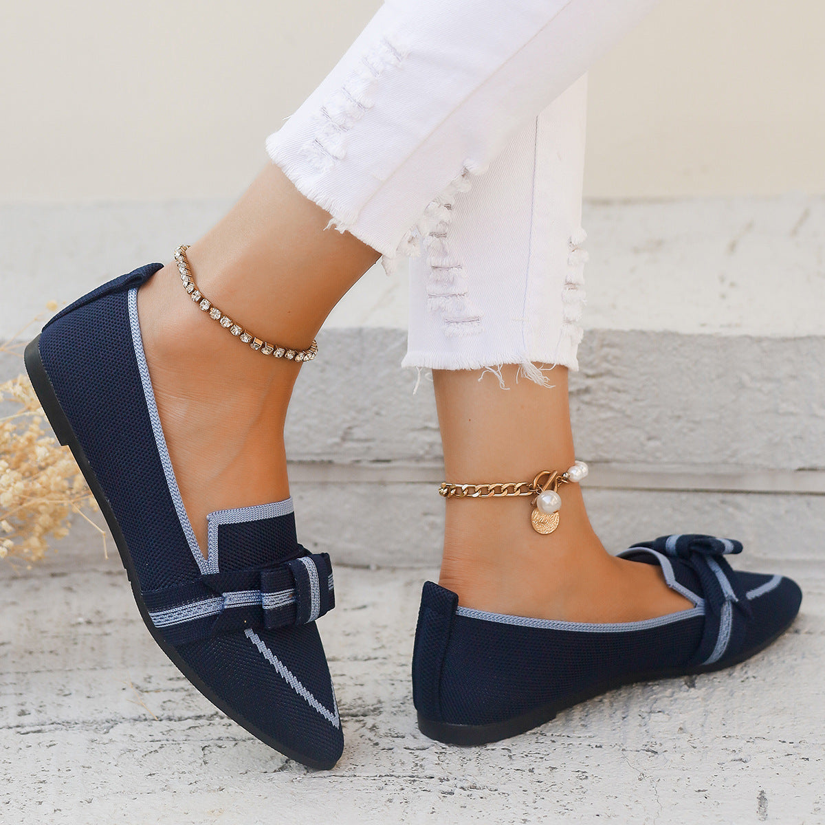 Women's Ballet Flats with Elegant Bow Appliqué and Breathable Upper