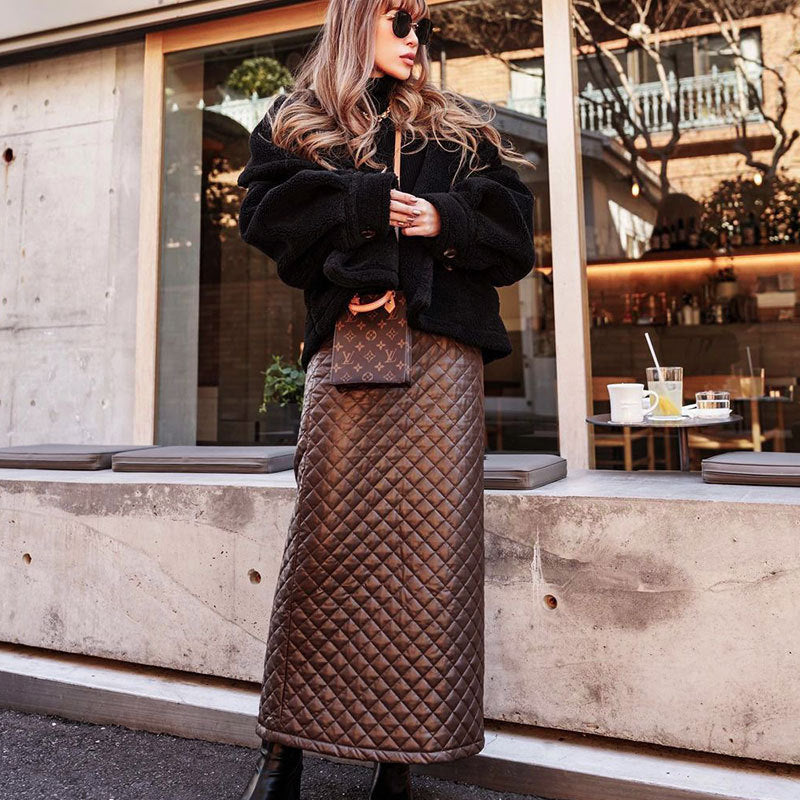 Women's Maxi Skirt in High-Quality Faux Leather with Refined Quilted Pattern