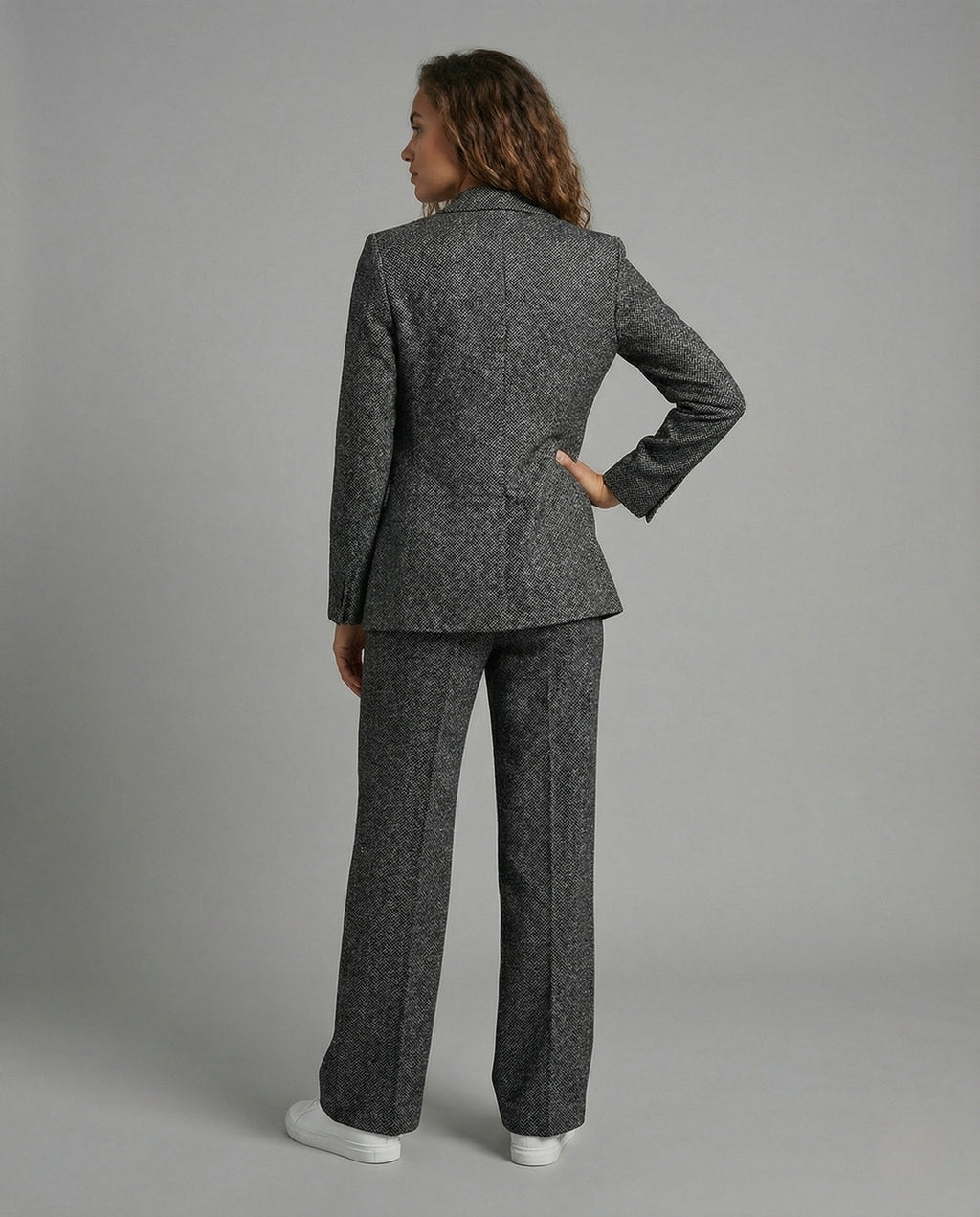 Product 15503243673930 - back_view